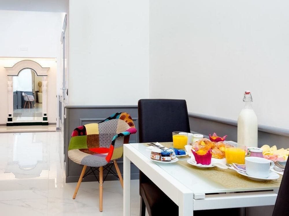 undefined Queen Palace Suites 7