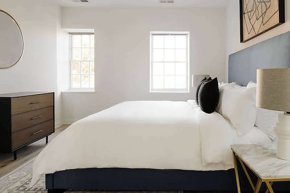 Deluxe Townhome, 2 Bedrooms, Non Smoking