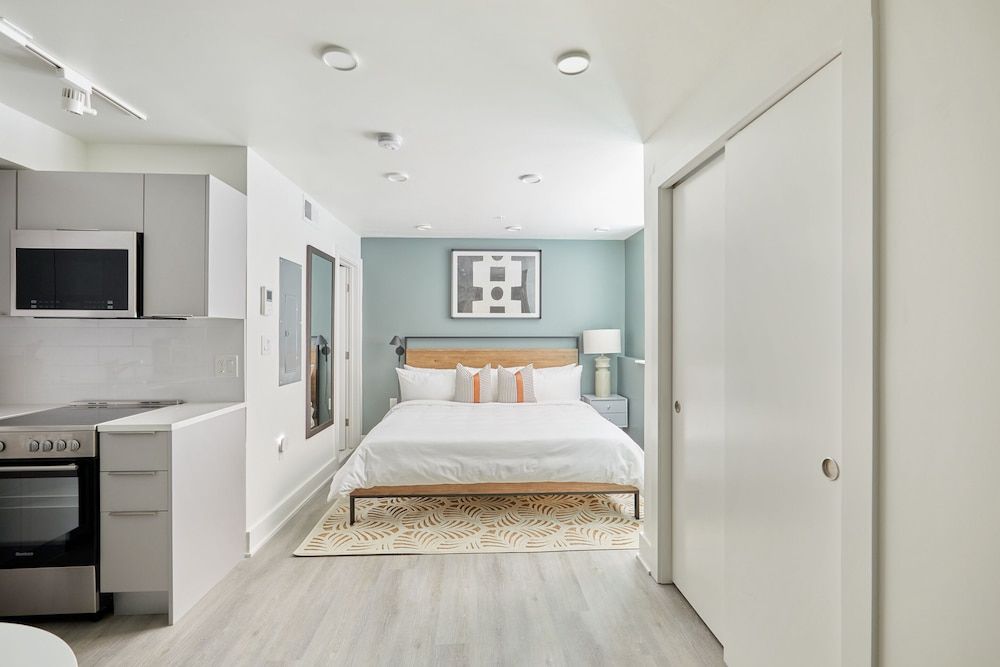 Studio, 1 King Bed, Non Smoking