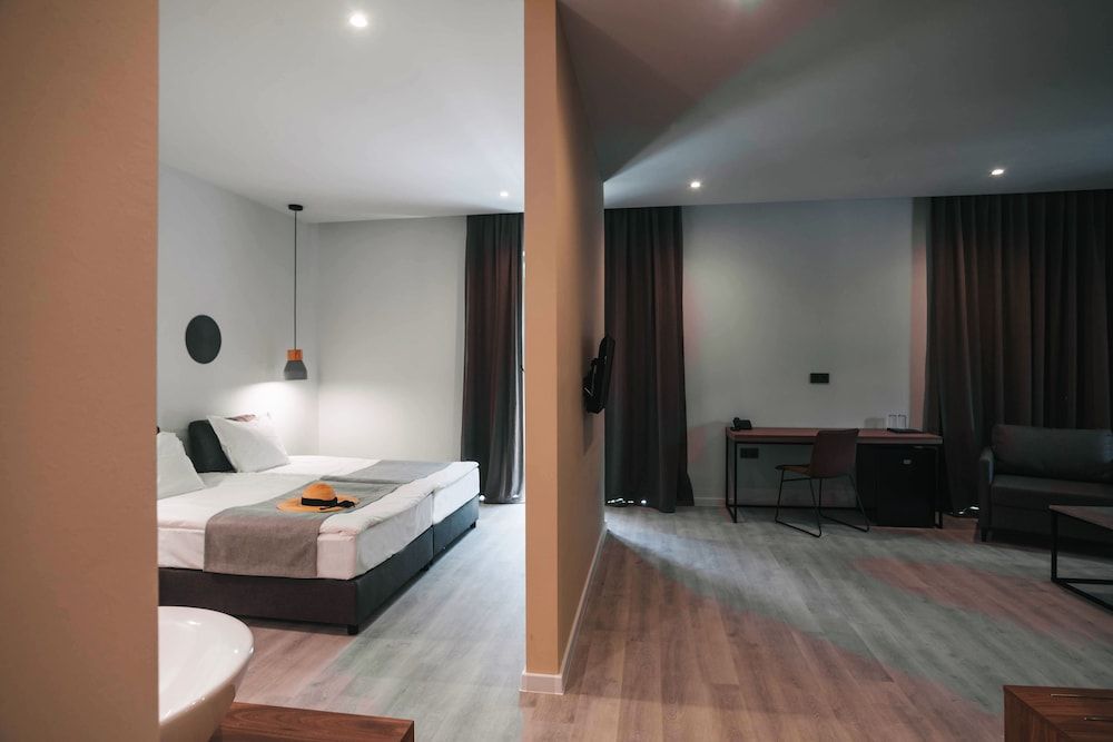 Primorski Hotel Studio, Balcony 2