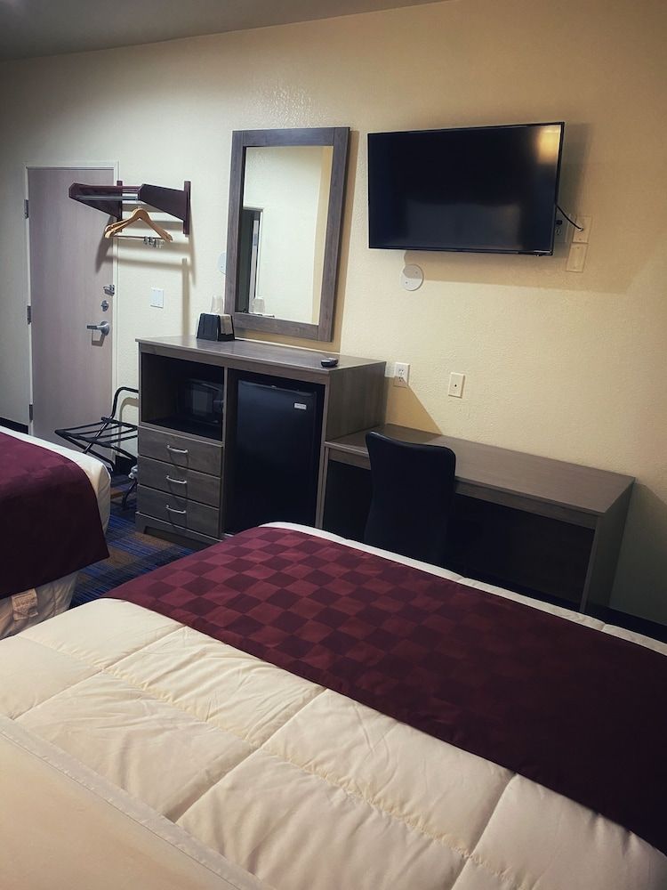 Double Room, 2 Double Beds, Non Smoking, Refrigerator & Microwave