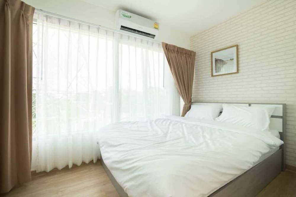 The Lux Ladprao 10 Apartment with Double Bed 2