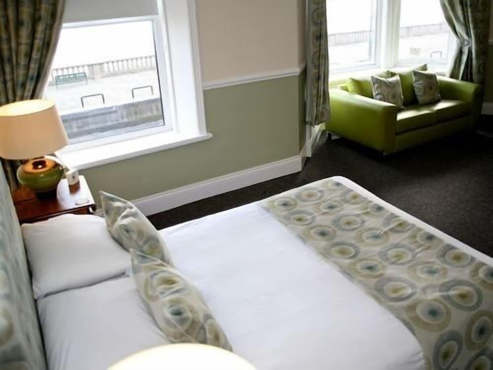 The Royal Hotel Double Room, Ensuite, Sea View