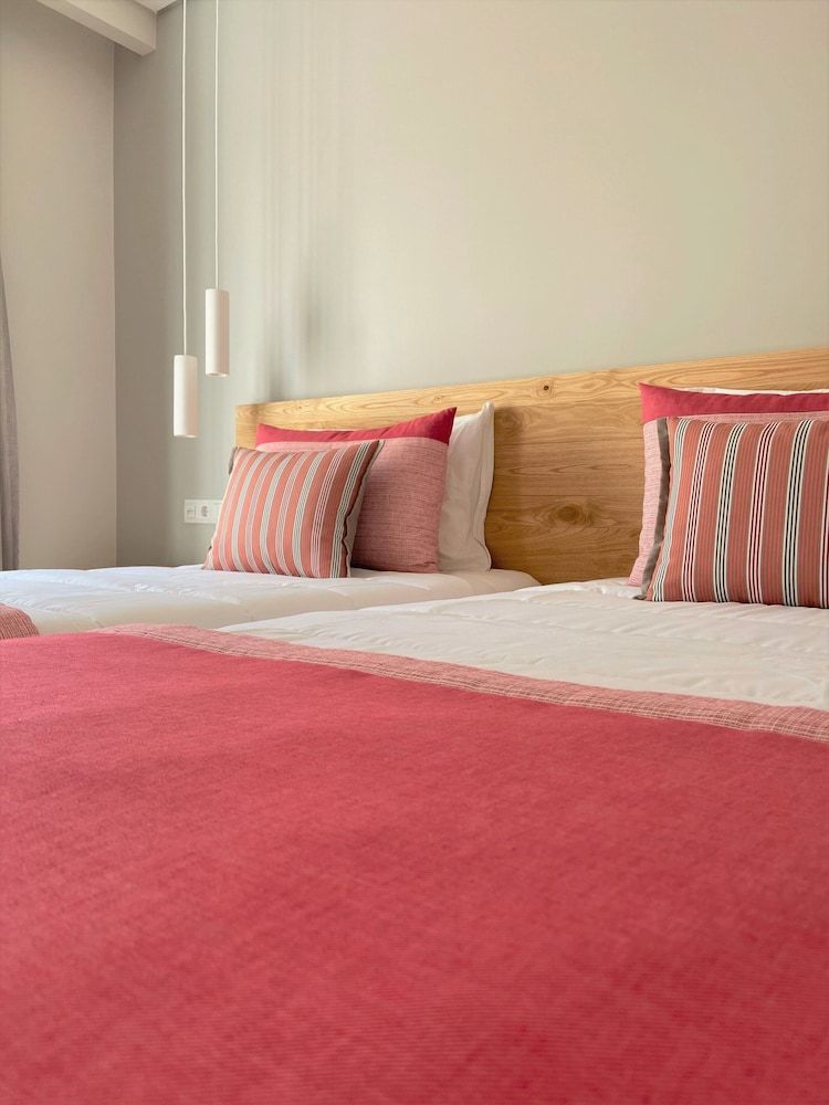 Cardeal Suites & Apartments Premium Condo 3