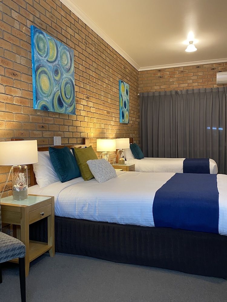 Coastal Waters Motor Inn Deluxe Twin Room, 1 Bedroom, Non Smoking