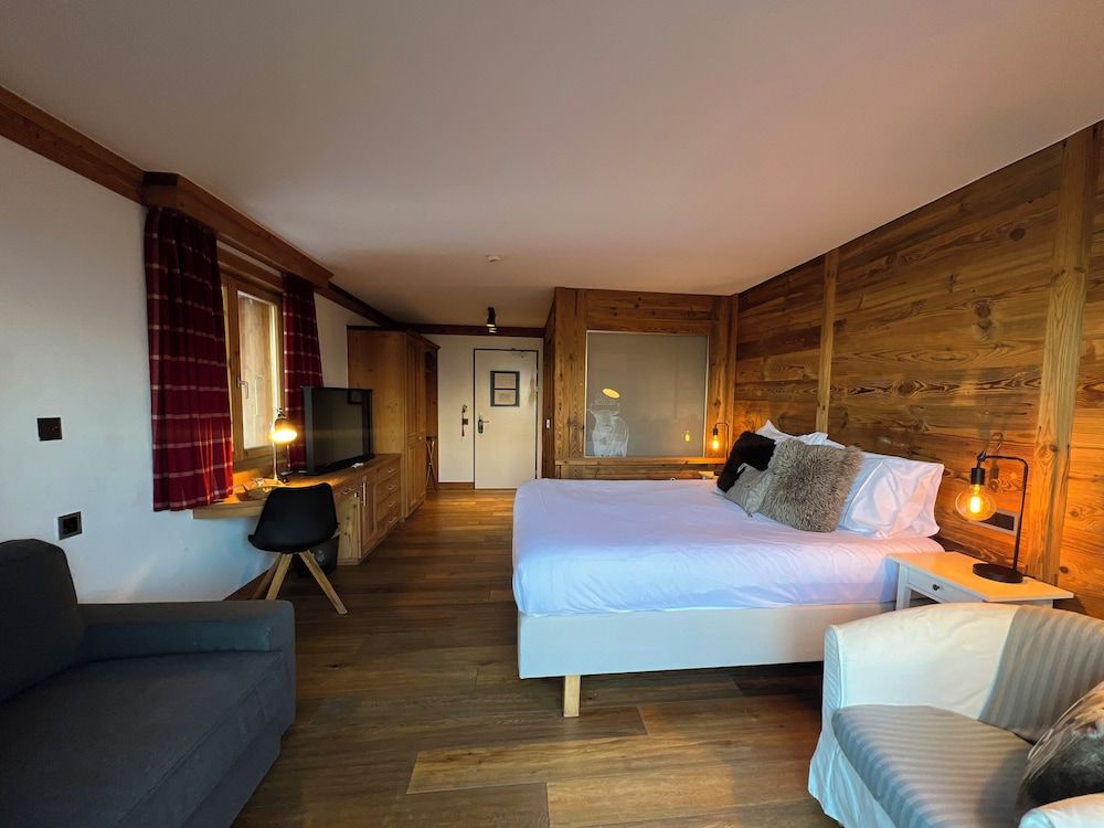 Royal Double Room