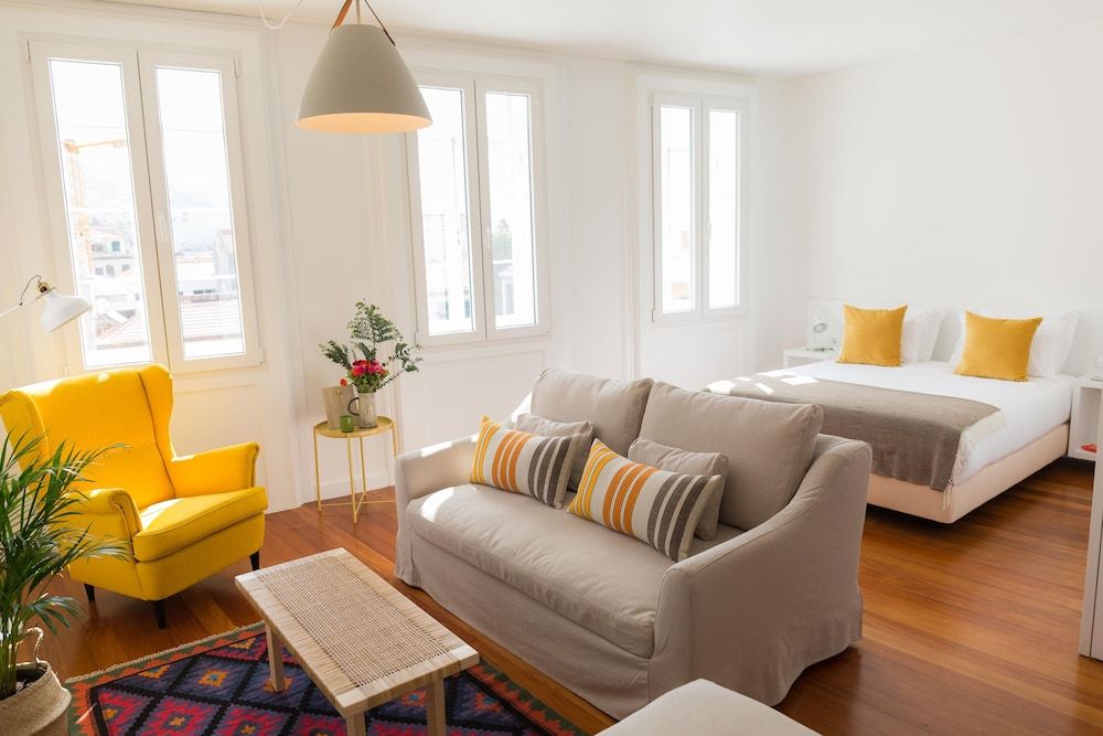 Panoramic Studio, City View (#PA1)