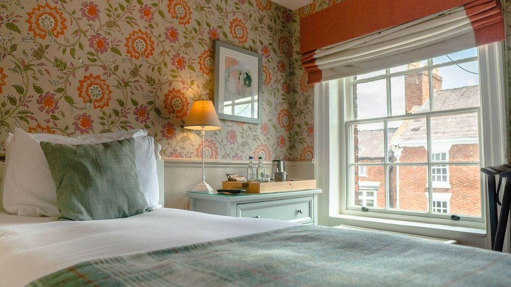 The Swan Tarporley Classic Single Room, Ensuite 4