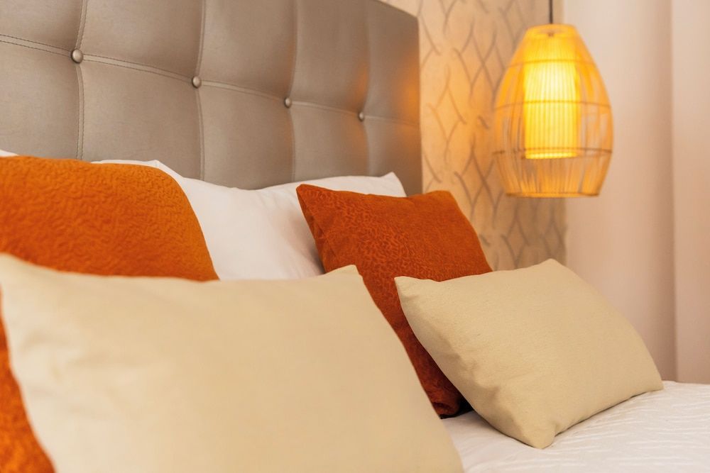 Double Room, Private Bathroom, City View (1)