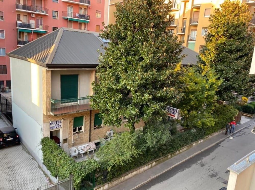 undefined Hotel Brivio 7