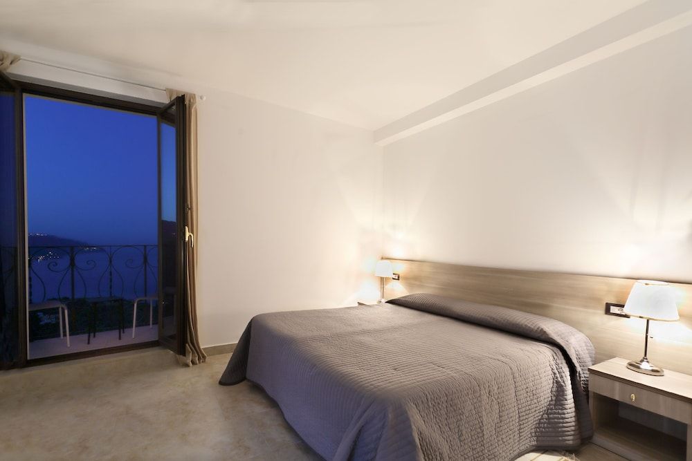 Superior Double or Twin Room, Balcony, Sea View