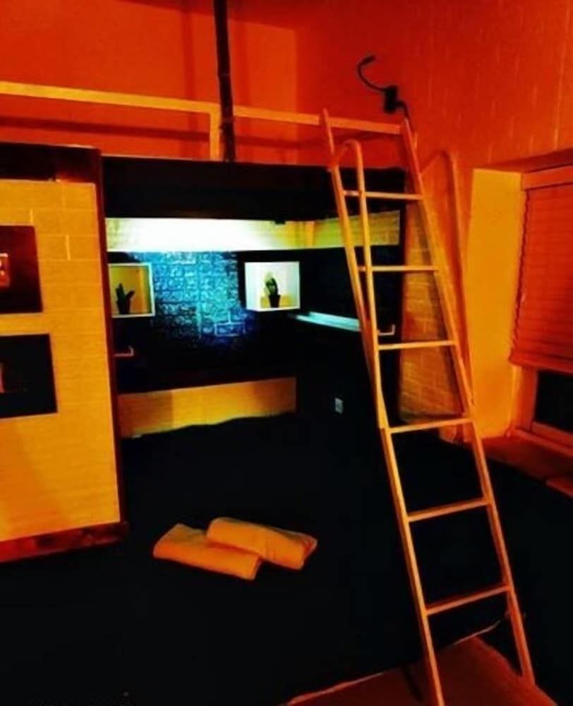 Carmel Market Apartments Design Studio 19