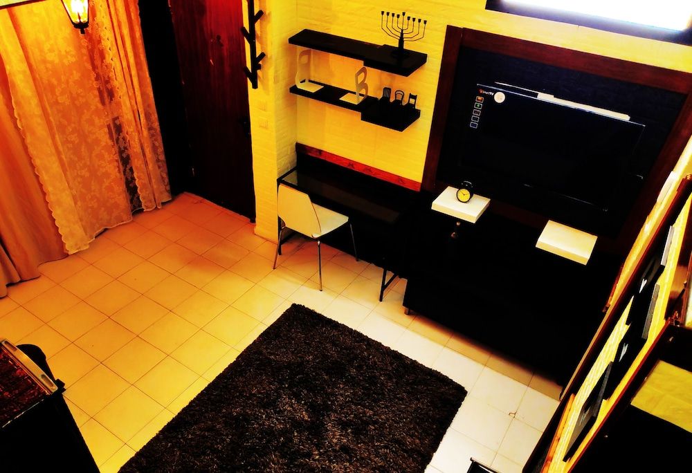 Carmel Market Apartments Design Studio 4