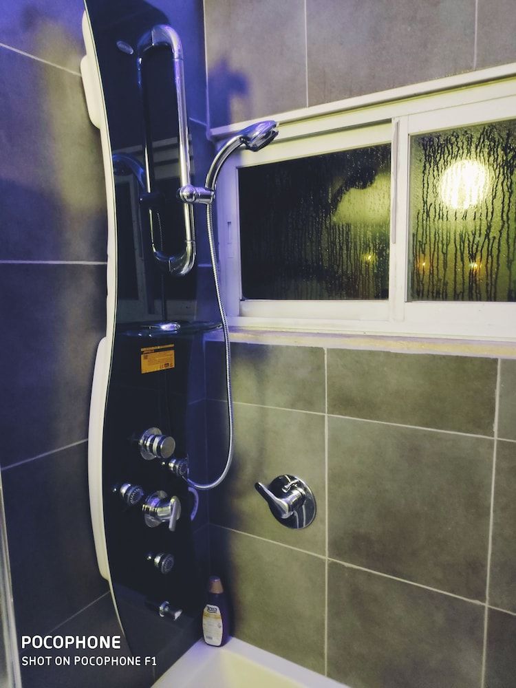 Carmel Market Apartments Double or Twin Room, 1 Bedroom 14