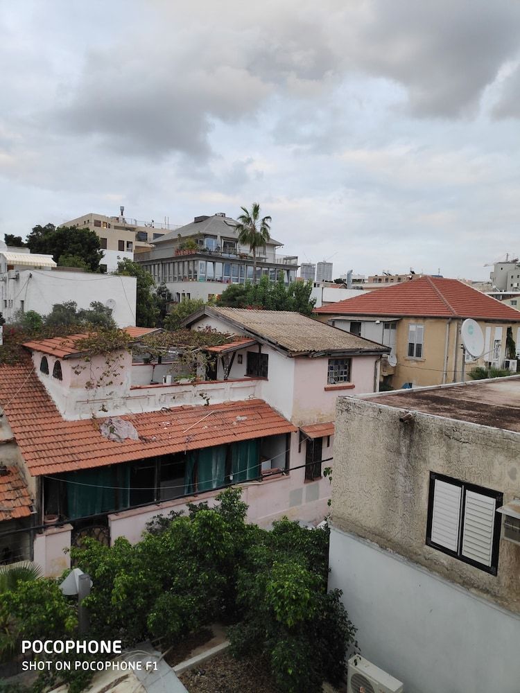 Carmel Market Apartments Design Studio 33