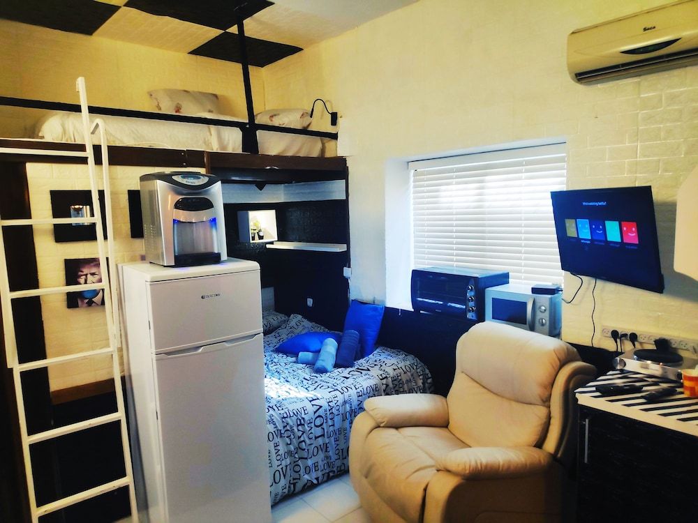 Carmel Market Apartments Design Studio 23