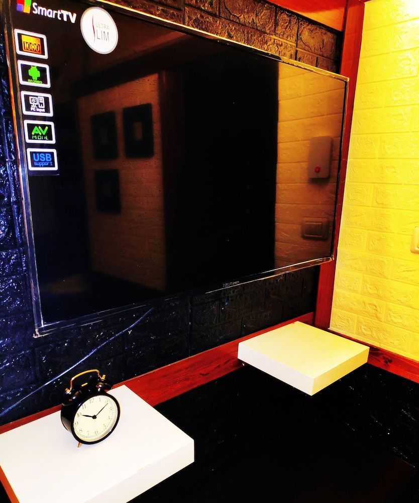 Carmel Market Apartments Design Studio 9