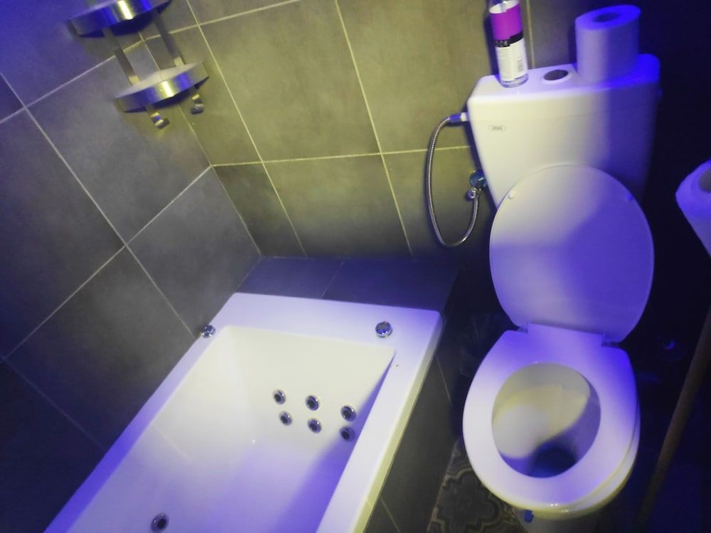 Carmel Market Apartments Design Studio 36