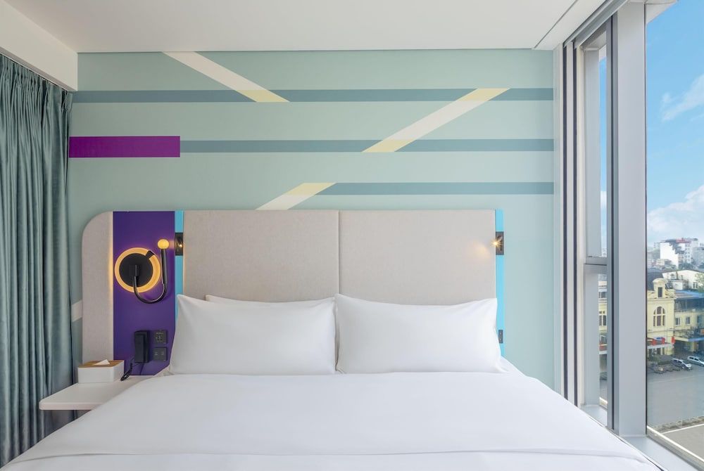 undefined Tru by Hilton Hanoi Station 10