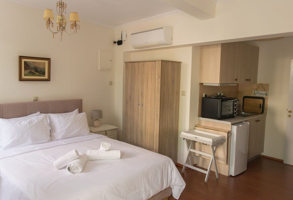 Acro & Polis Studio (Athena) 4