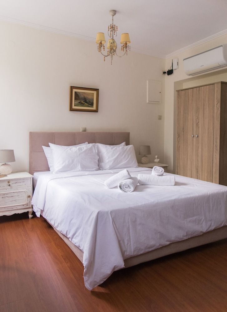 Acro & Polis Studio (Athena) 3