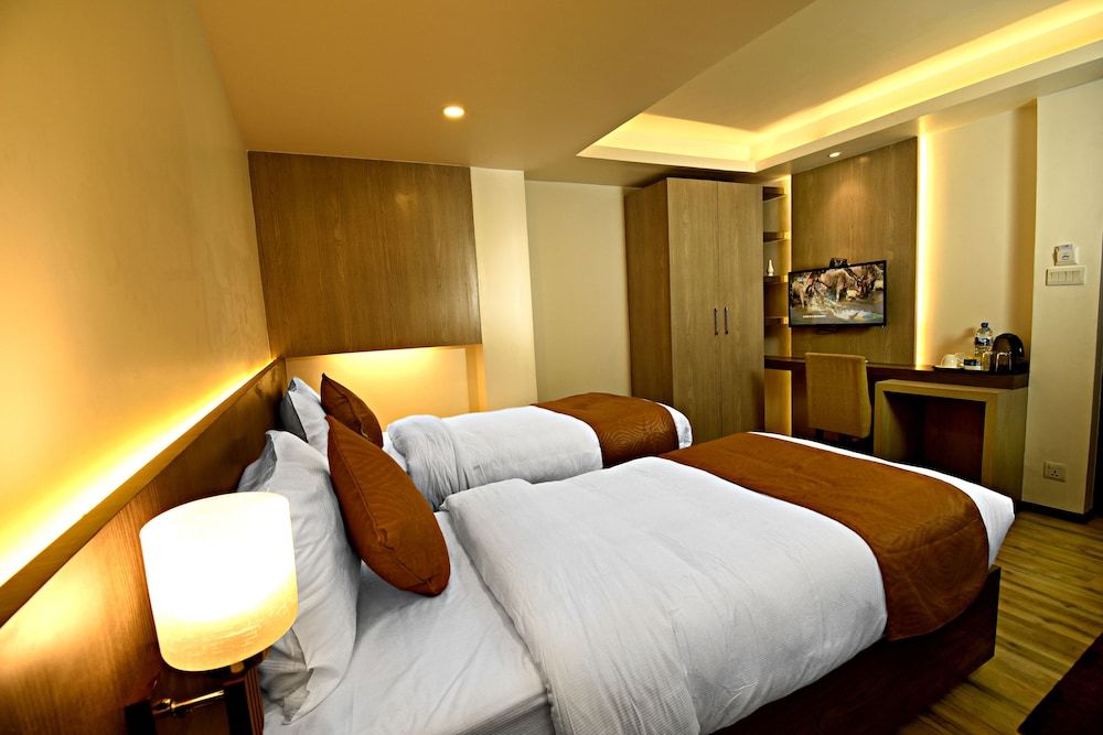 The Milestone Hotel Deluxe Double or Twin Room 2