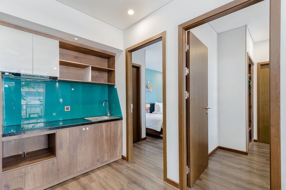 Chi House Danang 2 Bedroom Junior Apartment with Balcony City View 7