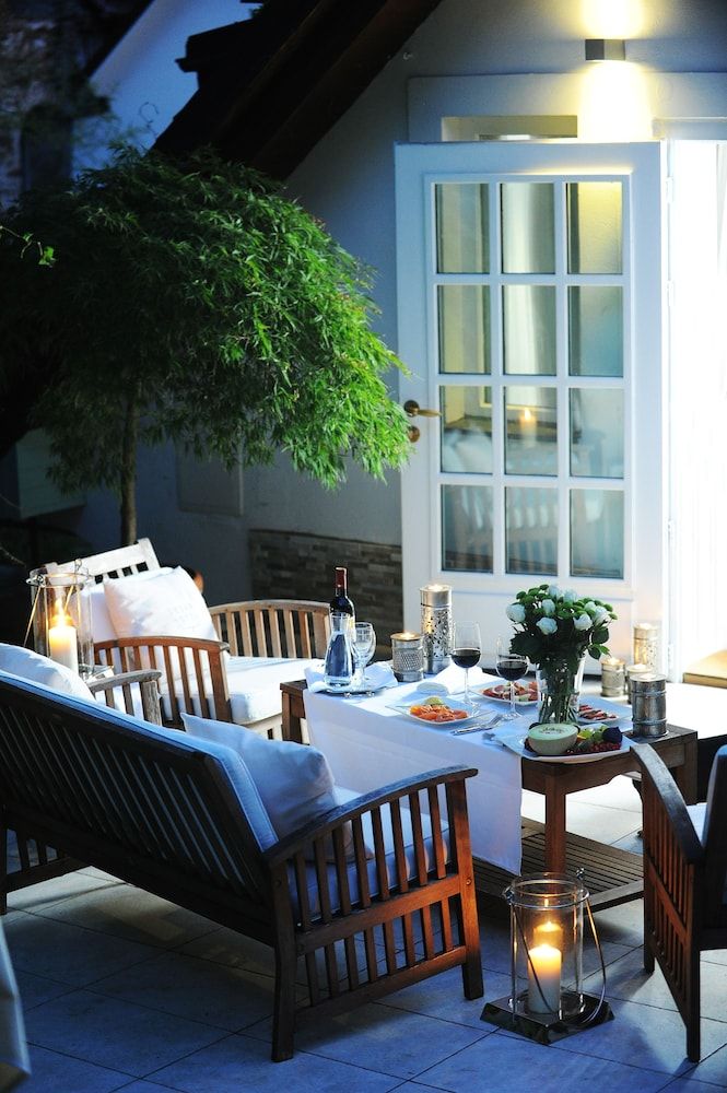 undefined Lesar Hotel Angel 6