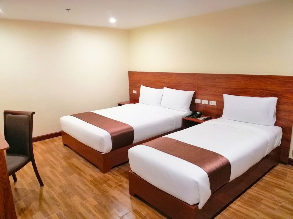 456 Hotel Basic Triple Room 2