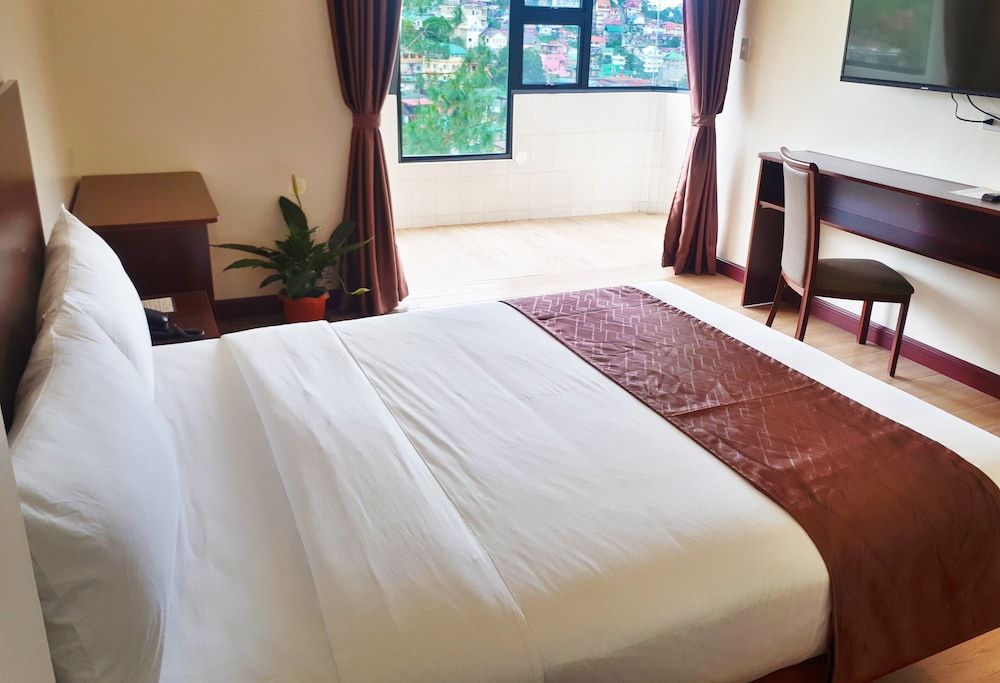 456 Hotel Basic Room, Mountain View 2