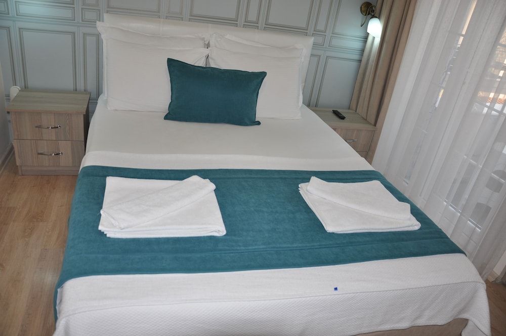 Neoss Boutique Hotel Family Room 3