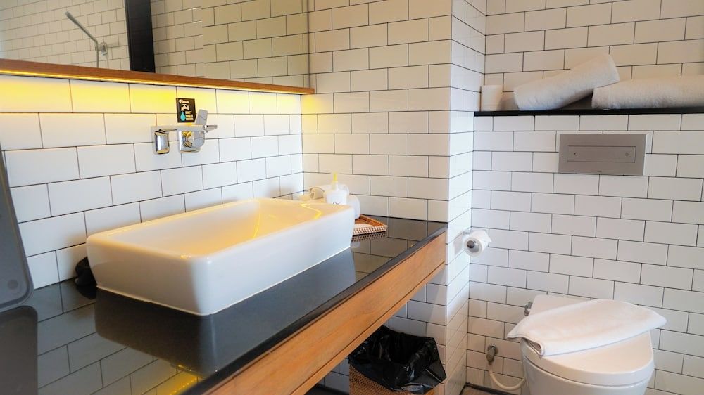 Nagomi Suites & Hotel Deluxe Room, 1 King Bed 16