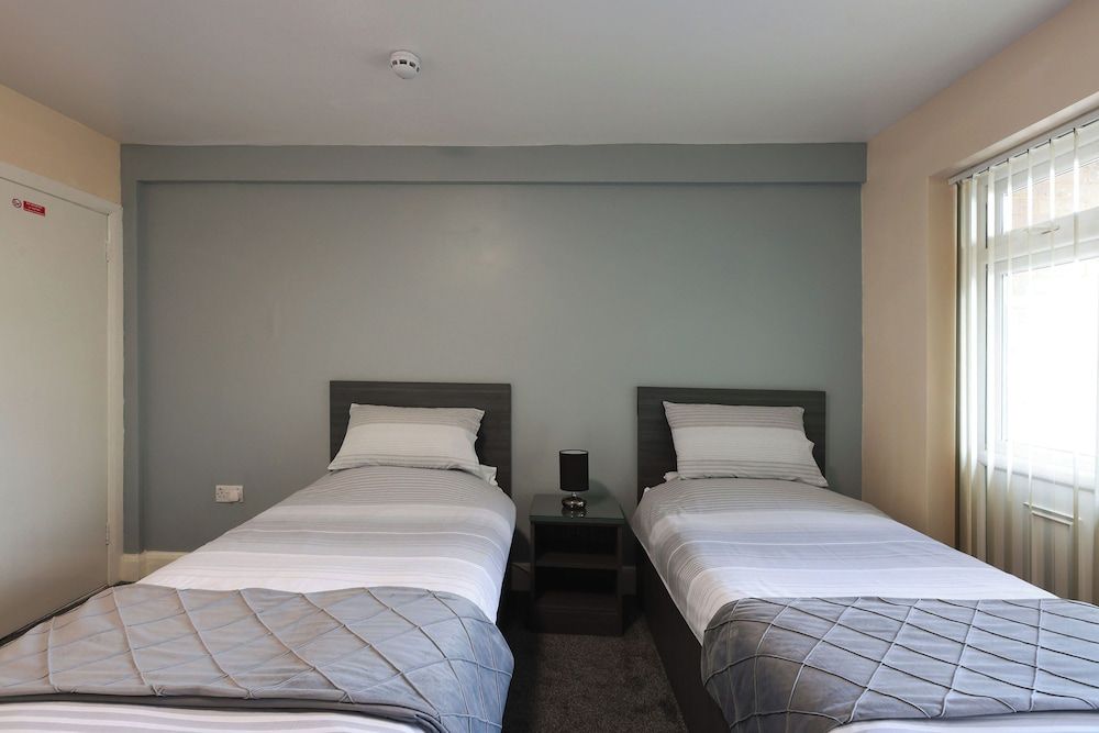 OYO Honeycroft Lodge Standard Twin Room, 2 Twin Beds 2