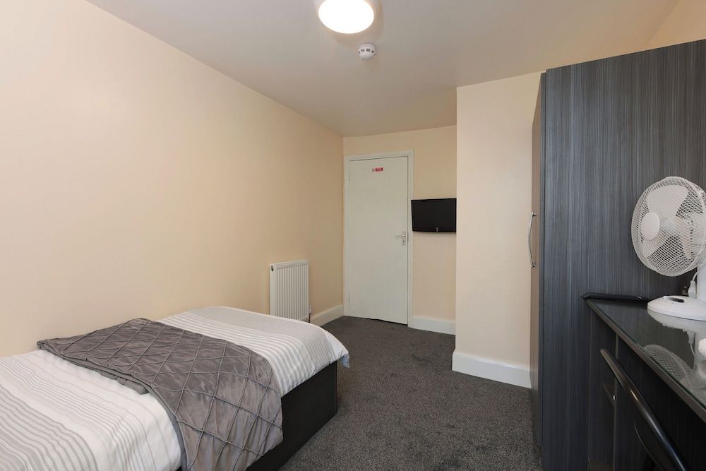 OYO Honeycroft Lodge Standard Single Room, 1 Twin Bed, Shared Bathroom