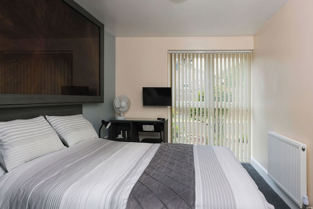 OYO Honeycroft Lodge Standard Double Room, 1 Double Bed 4