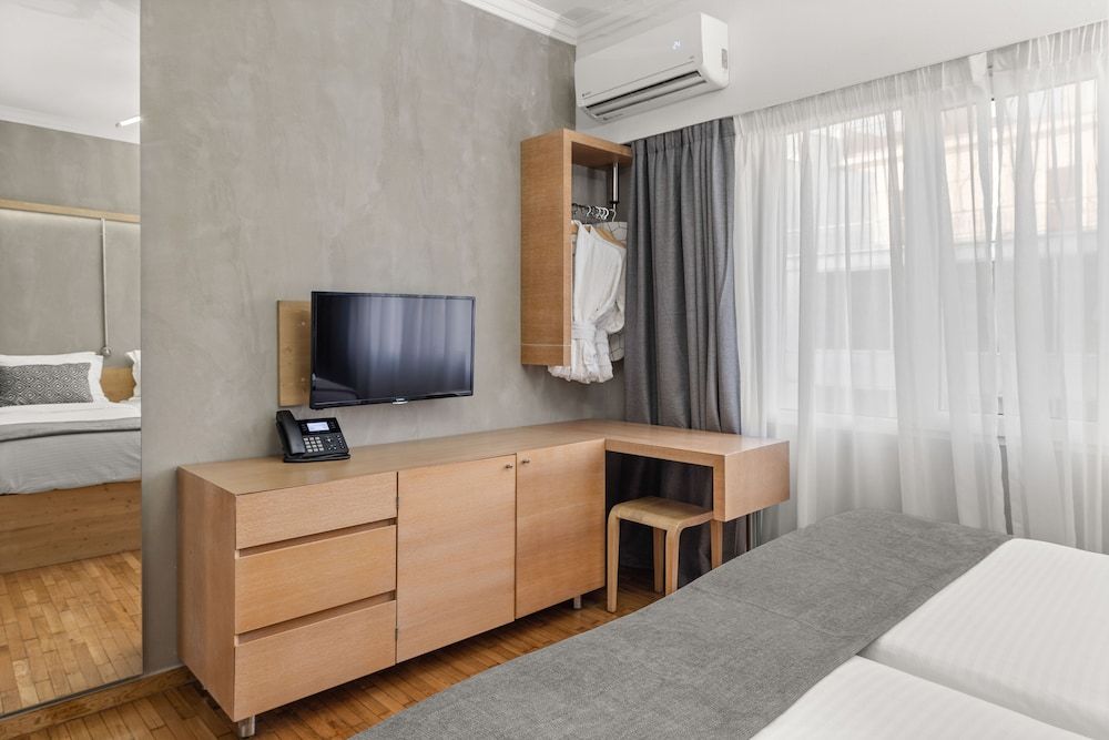 Athens Warehouse Boutique Hotel & Suites City Condo, 2 Bedrooms 7