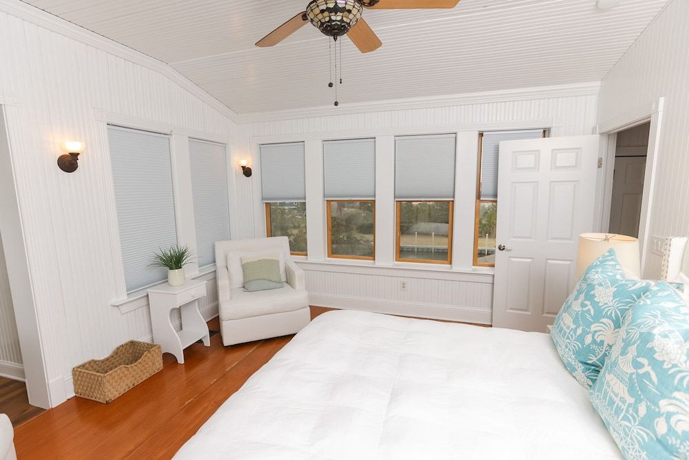 301 - Two Bedroom Penthouse Suite