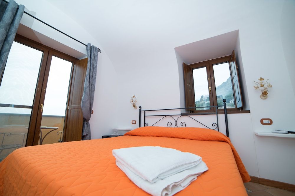 Double Room, 1 Queen Bed, Sea View (Tronto 2)