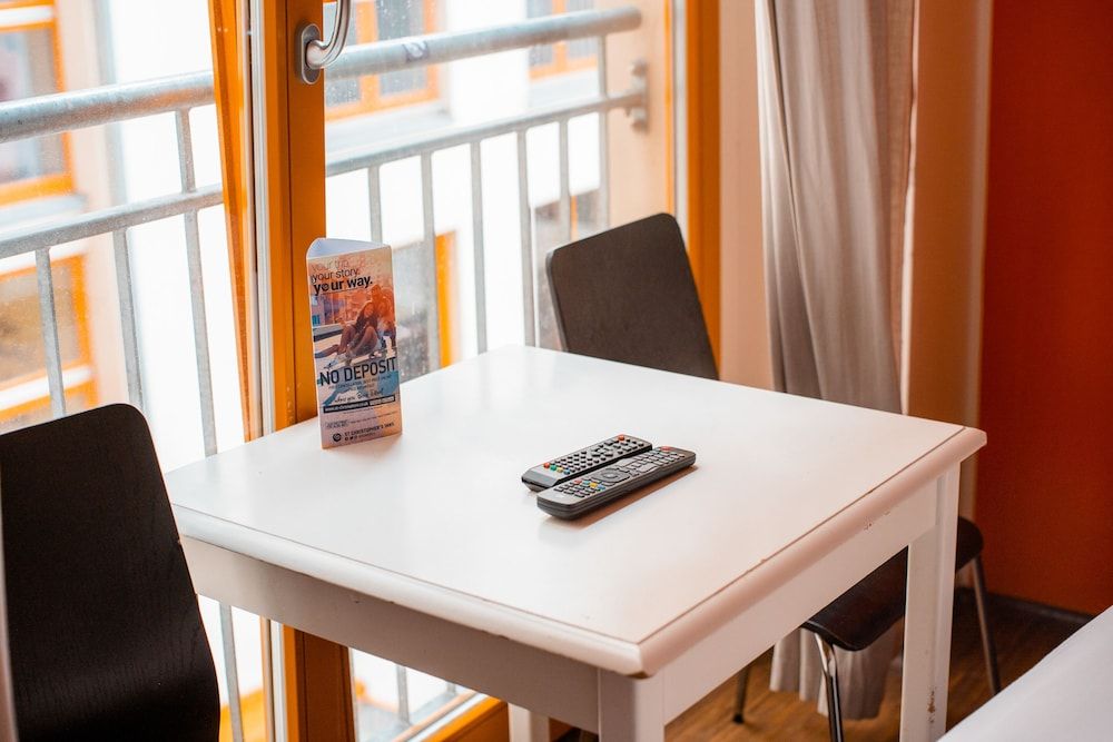 St Christopher's Berlin Mitte - Hostel Twin Ensuite 9