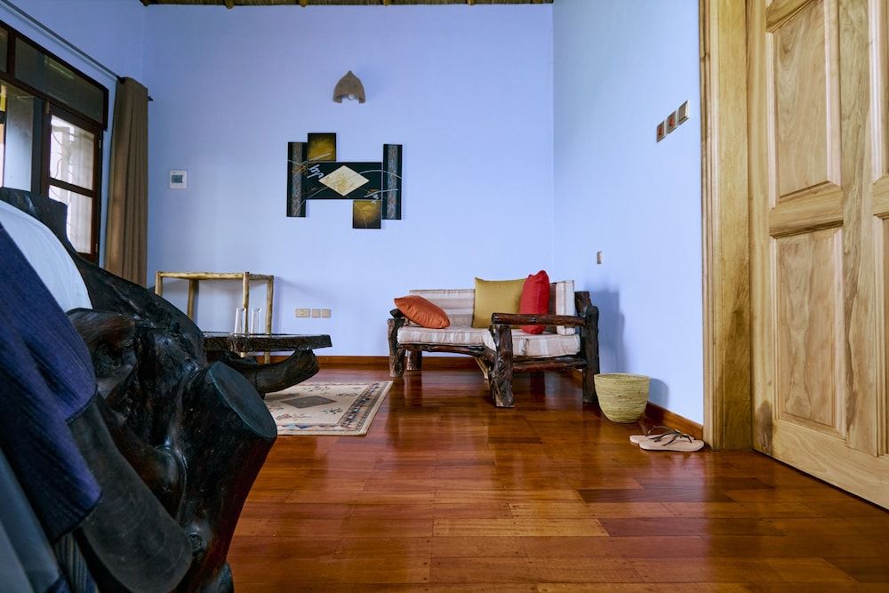 Buffalo Safari Lodge Deluxe Twin Room, 1 Bedroom, Non Smoking, Park View 11