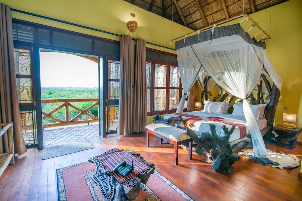 Buffalo Safari Lodge Deluxe Double Room, 1 King Bed, Park View 3