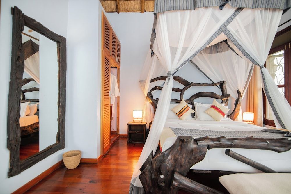 Buffalo Safari Lodge Deluxe Double Room, 1 King Bed, Park View 2