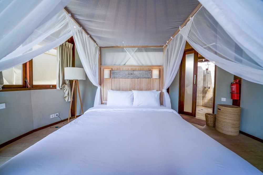 Blue Lagoon Avia Villas Two Bedroom Villa Mahana with Private Pool 2