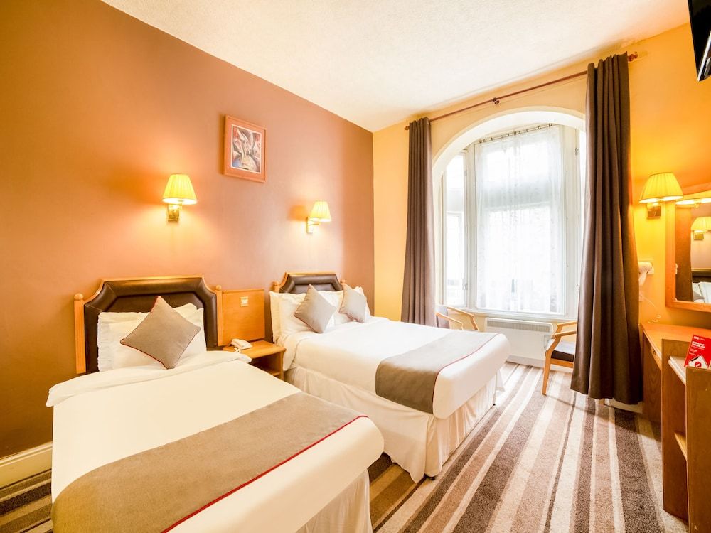 undefined Cardiff Sandringham Hotel 2