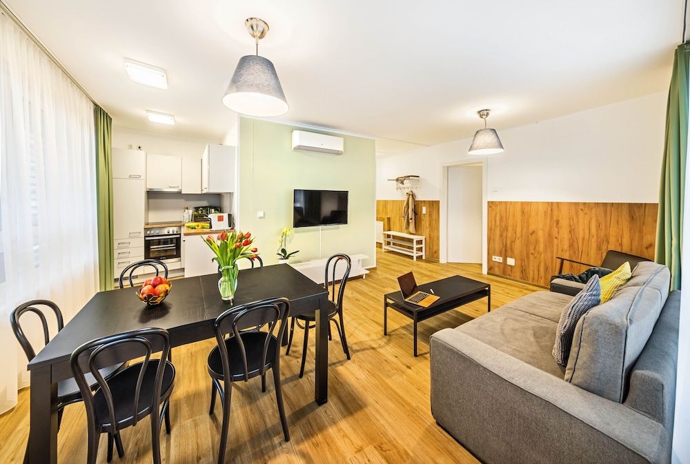 Jimmy's Apartments Siena Suite, 2 Bedrooms 8