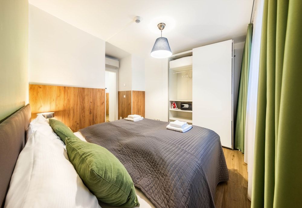 undefined Jimmy's Apartments Siena 6