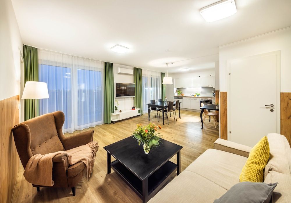 Jimmy's Apartments Siena Suite, 1 Bedroom, Balcony 8