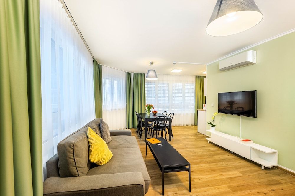 Jimmy's Apartments Siena Suite, 2 Bedrooms 9