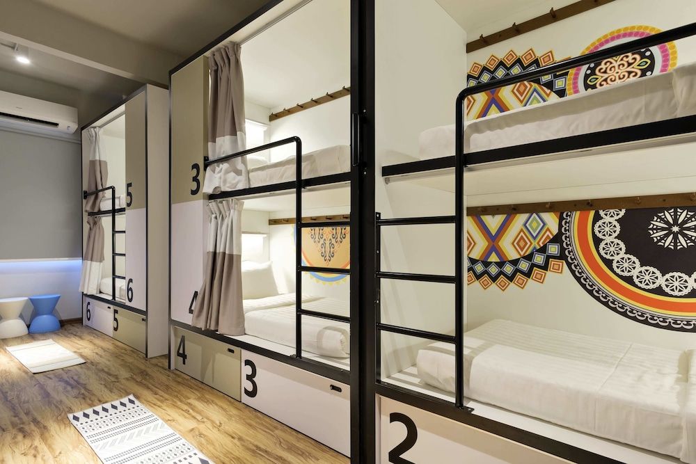 Shared Dormitory, Mixed Dorm (1 Bed in 6 Beds)