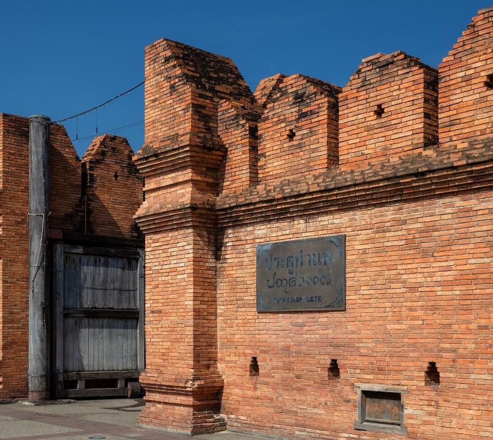 undefined The Experience Walking Street Chiang Mai 2